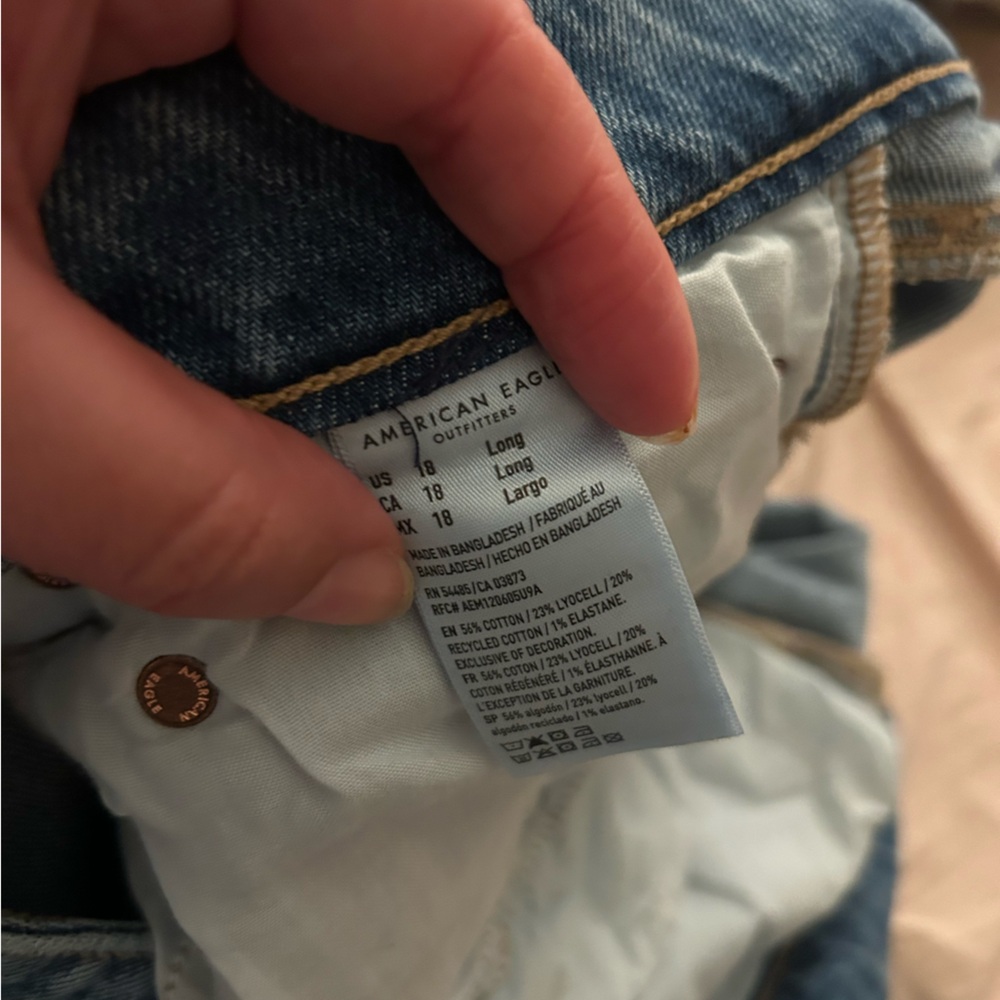 American Eagle Outfitters Light Blue Flare Jeans - Picture 9 of 12